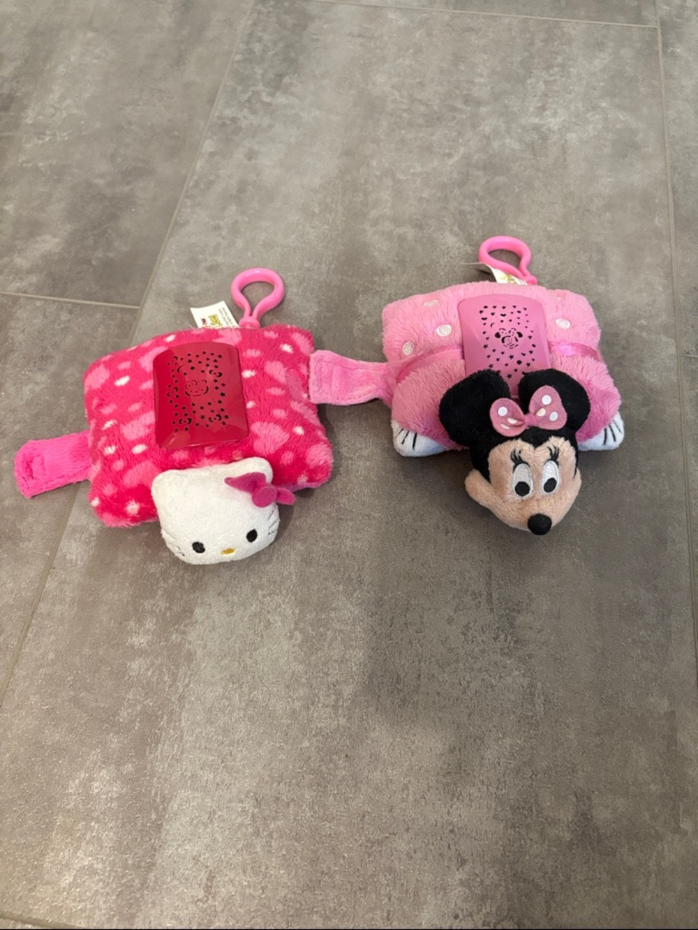 Pillow Pets - Hello Kitty and Minnie Mouse